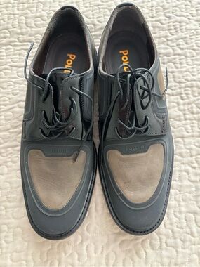 Pollini Black and Taupe Two-Tone Lace-Up Oxfords